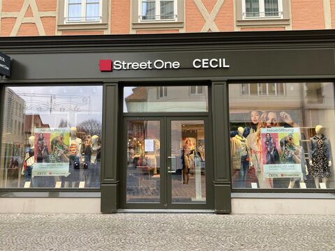 Street One & Cecil Store
